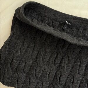 Theory Charcoal Cable Knit Pullover